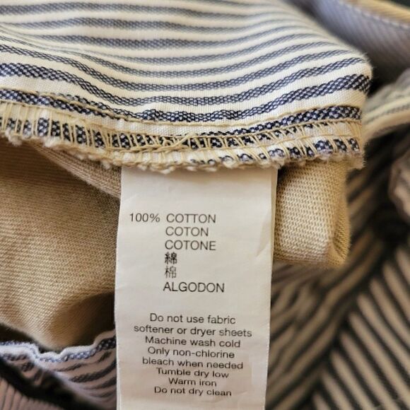 GAP Khakis Wrinkle Resistant Tailored Pants (36x34) - Picture 3 of 4